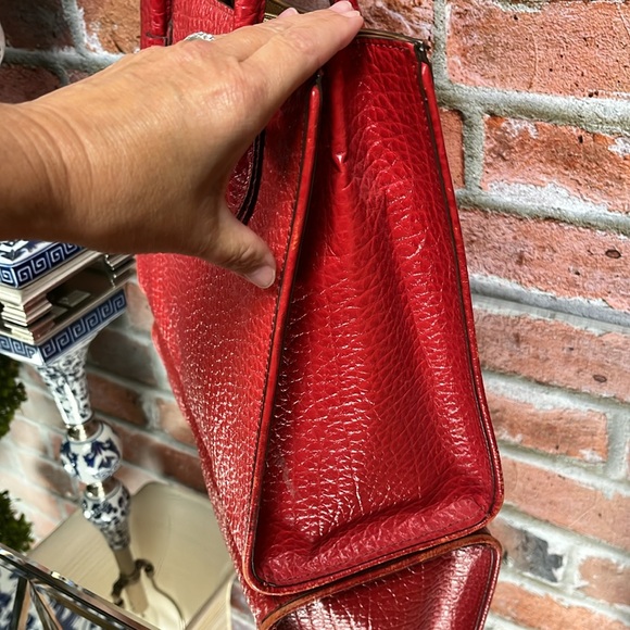 Red leather DKNY handbag - Picture 10 of 12